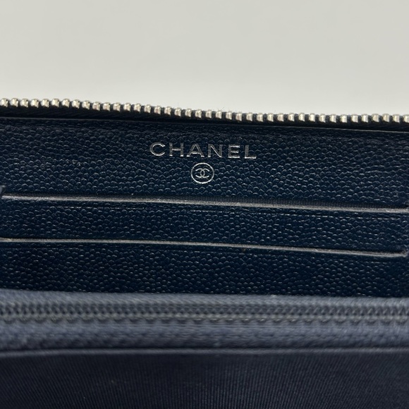 (SOLD) Chanel Medium Blue Leather Zip Wallet (2760****) - Picture 7 of 14